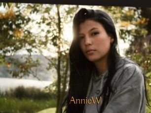 AnnieW