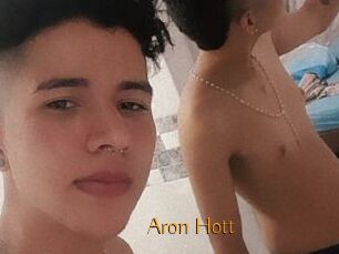 Aron_Hott