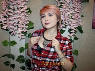 Annieecru