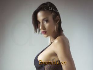 Brunette_xx