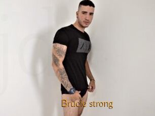 Brucie_strong