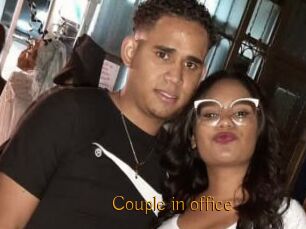 Couple_in_office
