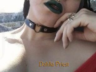 Dahlia_Priest