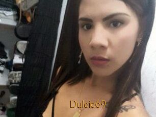 Dulcie_69
