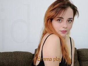 Emma_play