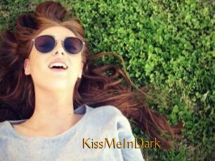 KissMeInDark
