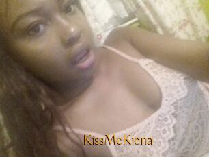 KissMeKiona