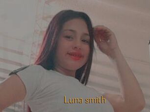 Luna_smith