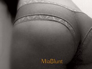 MiaBlunt