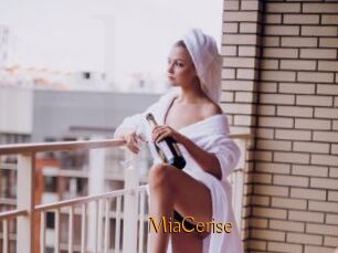 MiaCerise