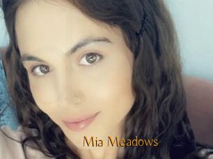 Mia_Meadows