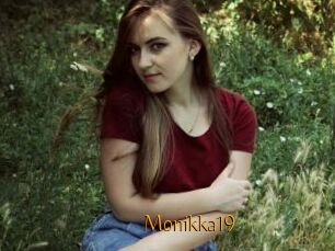 Monikka19