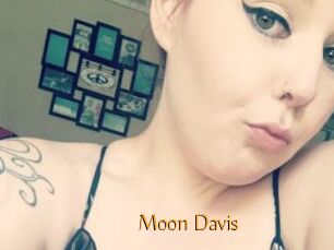 Moon_Davis