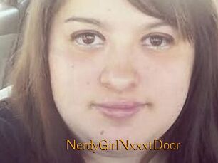 NerdyGirlNxxxtDoor