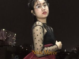 Nikki_Mayze