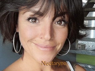 Nectaryne