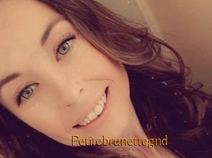 Petitebrunettegnd