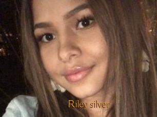 Riley_silver