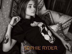 SOPHIE_RYDER