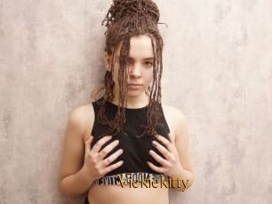 Vickiekitty