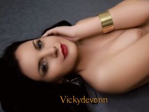 Vickydevonn